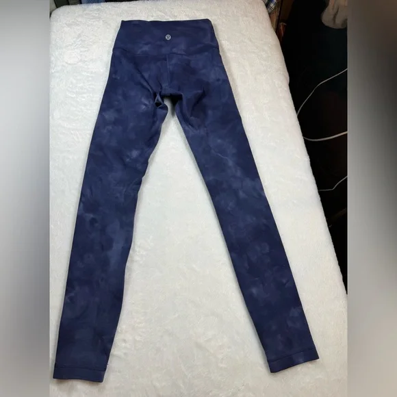 Lululemon Athletica Navy Apparel - Picture 4 of 5